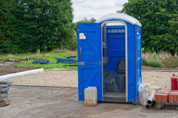 Types of Portable Toilets We Offer in Vamo, FL
